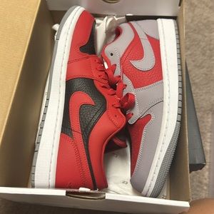 Nike air Jordan lows W 9.5